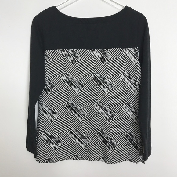 Banana Republic black/white graphic sweater size S - Picture 8 of 8
